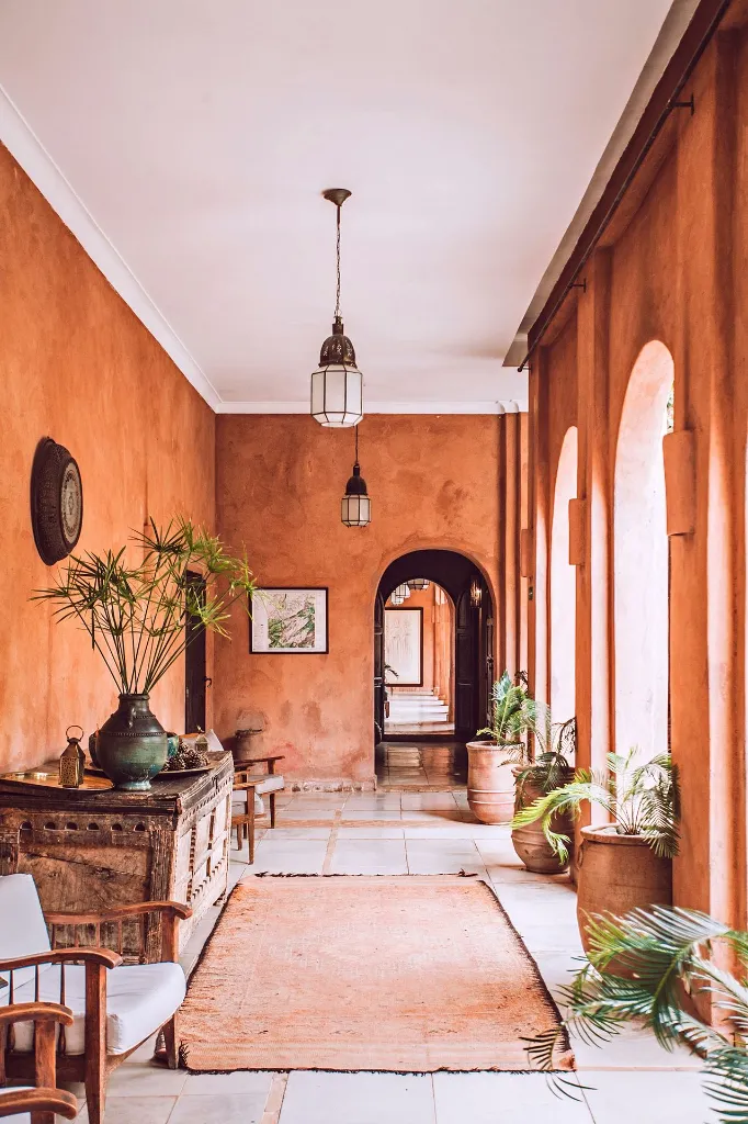 unsplash_b37mDyPzdJM_Interior design.webp